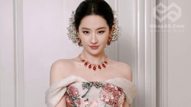 Lưu Diệc Phi hoá nàng tiên trong show thời trang khu vườn hoa tại Thượng Hải Lưu Diệc Phi hoá nàng tiên trong show thời trang khu vườn hoa tại Thượng Hải